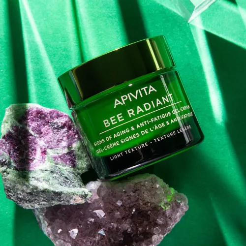 Apivita Bee Radiant Bőröregedés elleni arckrém light 50ml